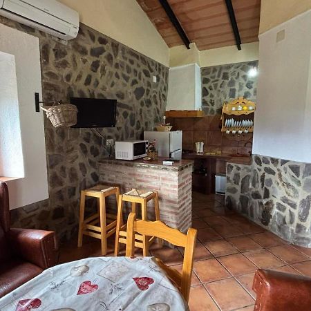Casas Rurales Los Llanos Fuentes De Leon ภายนอก รูปภาพ